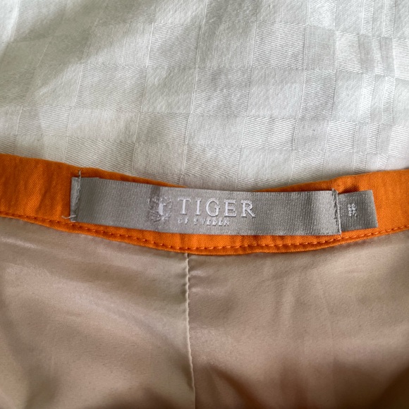 Tiger of Sweden Orange Shorts - Picture 3 of 4